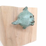 'Gota' 11 x 12 x 10 cm., bronze on wooden base, 20 x 20 x 20 cm., SOLD